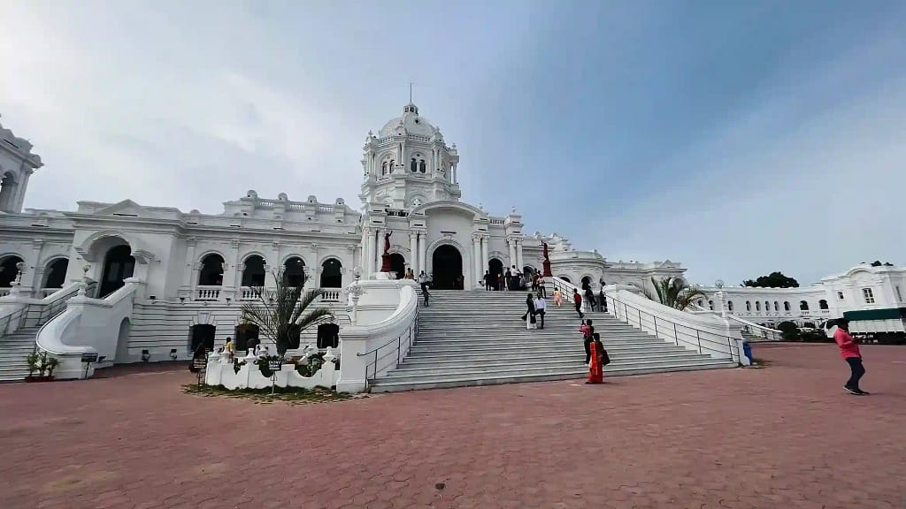 Ujjayanta Palace